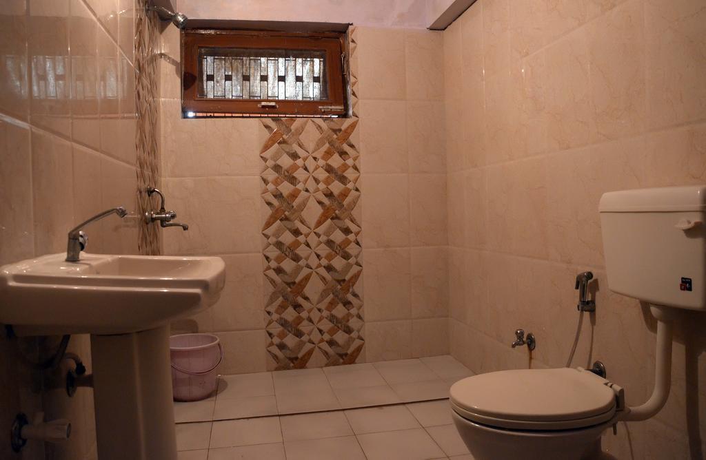 Hotel New Bakshi House Agra  Pokój zdjęcie